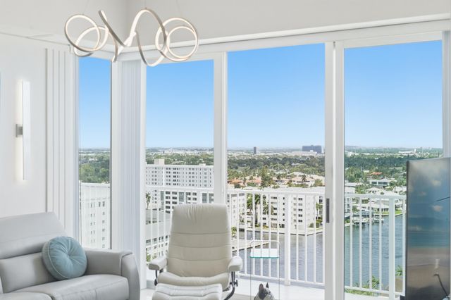 3020 NE 32nd Avenue Ph1, Fort Lauderdale, FL 33308