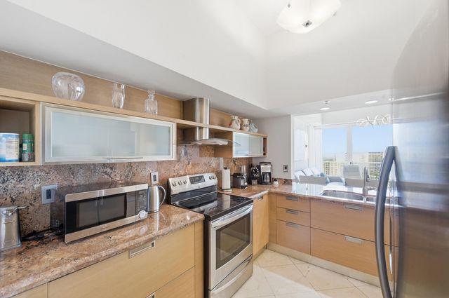 3020 NE 32nd Avenue Ph1, Fort Lauderdale, FL 33308