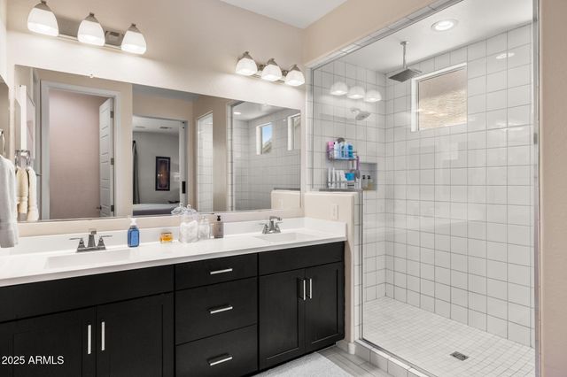 16118 W DESERT HILLS Drive, Surprise, AZ 85379