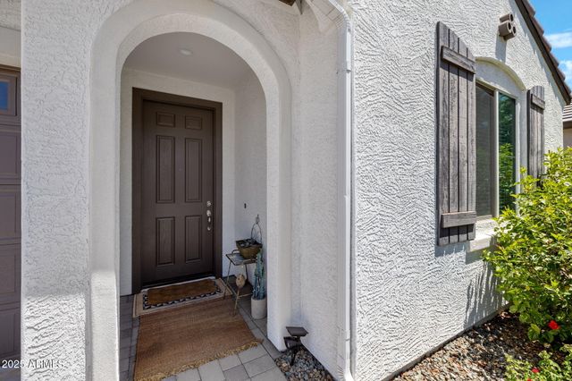 16118 W DESERT HILLS Drive, Surprise, AZ 85379