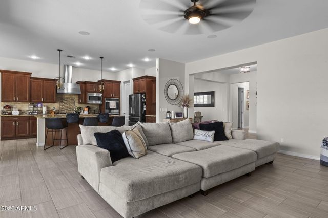 18539 W GEORGIA Avenue, Litchfield Park, AZ 85340