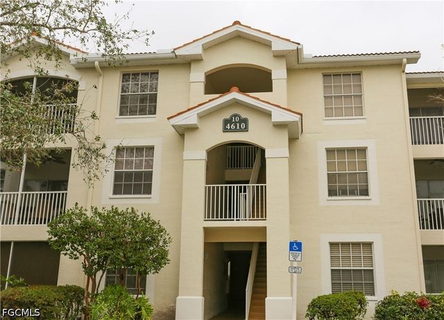 4610 Saint Croix LN 1034, Naples, FL 34109