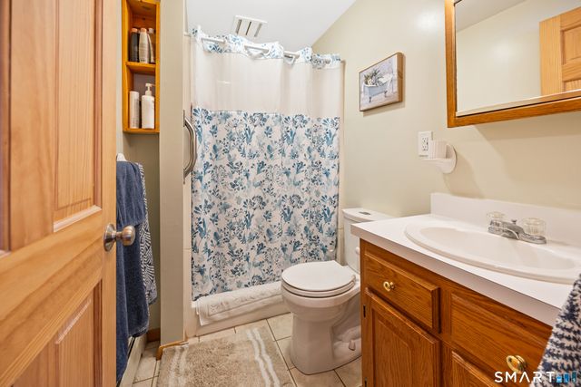 4 Johanna Circle, Southington, CT 06489