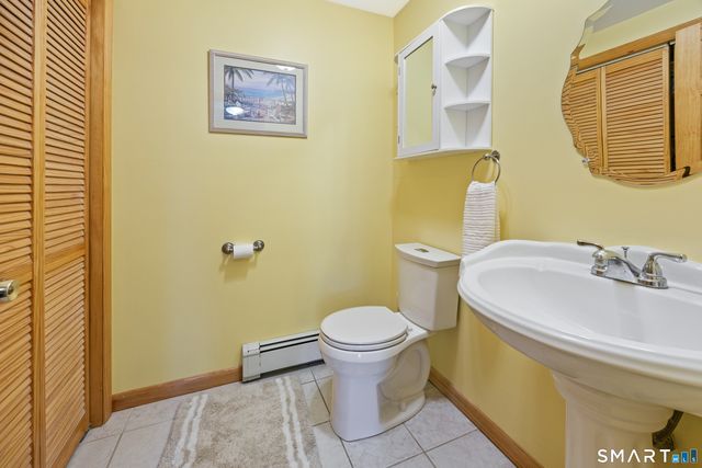 4 Johanna Circle, Southington, CT 06489