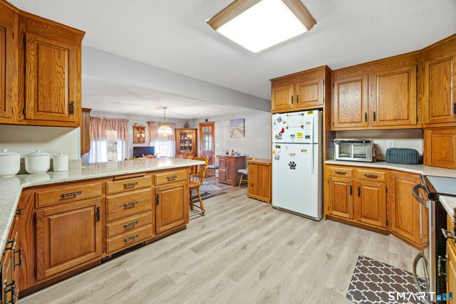 4 Johanna Circle, Southington, CT 06489