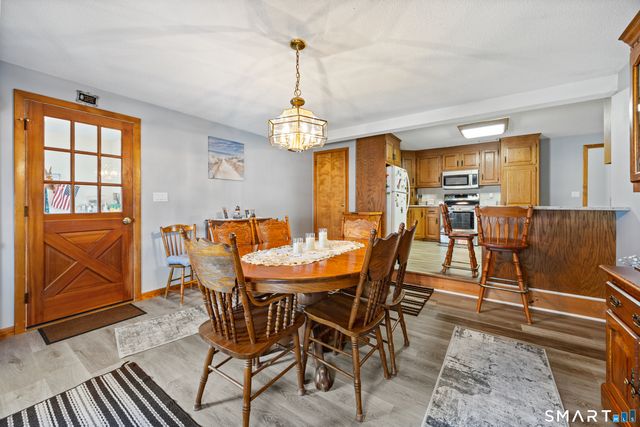 4 Johanna Circle, Southington, CT 06489