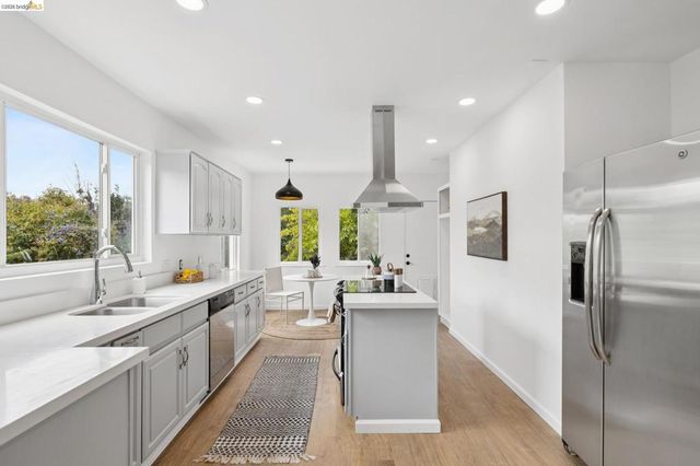 1057 Tuolumne St, Vallejo, CA 94590