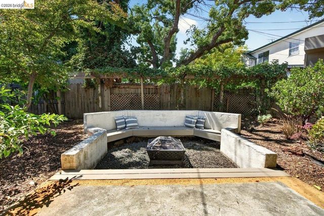 1057 Tuolumne St, Vallejo, CA 94590