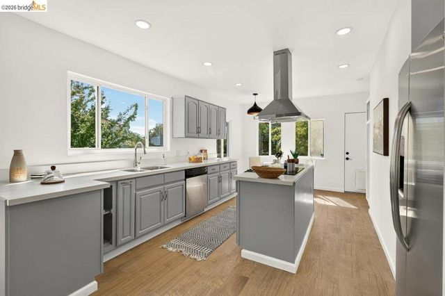 1057 Tuolumne St, Vallejo, CA 94590