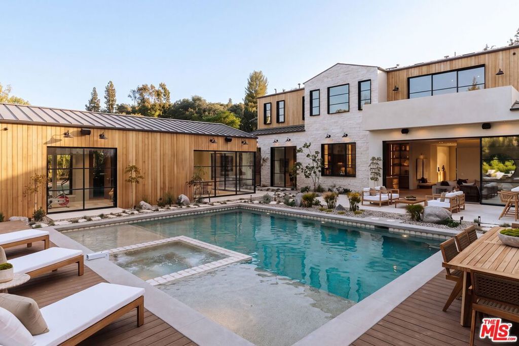 16541 Bosque Drive, Encino, CA 91436 — exterior