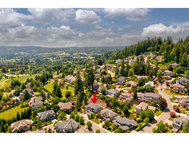 18165 Sw SIENA Dr, Lake Oswego, OR 97034