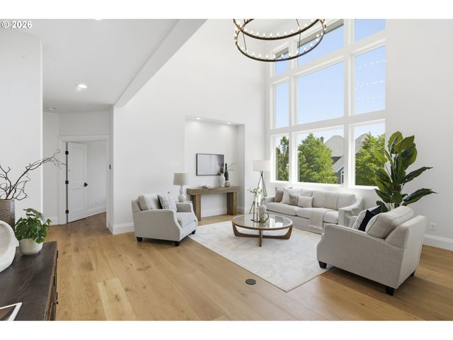 18165 Sw SIENA Dr, Lake Oswego, OR 97034