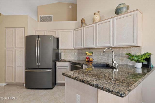 6329 S SANDTRAP Drive, Gold Canyon, AZ 85118