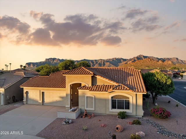 6329 S SANDTRAP Drive, Gold Canyon, AZ 85118
