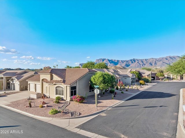 6329 S SANDTRAP Drive, Gold Canyon, AZ 85118