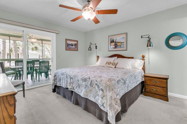 38 Twin Oaks Lane, Isle Of Palms, SC 29451