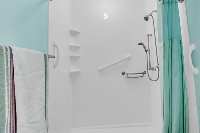 38 Twin Oaks Lane, Isle Of Palms, SC 29451