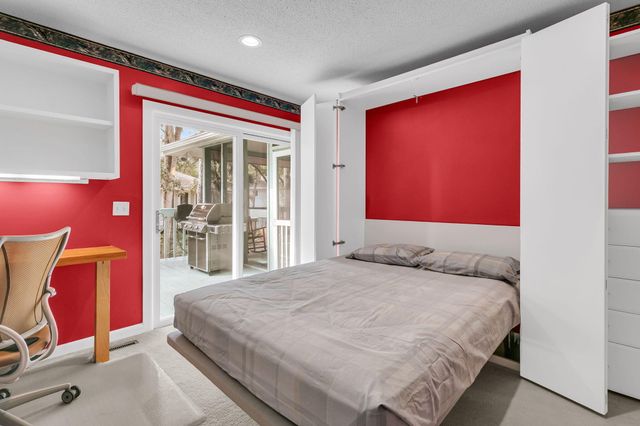 38 Twin Oaks Lane, Isle Of Palms, SC 29451