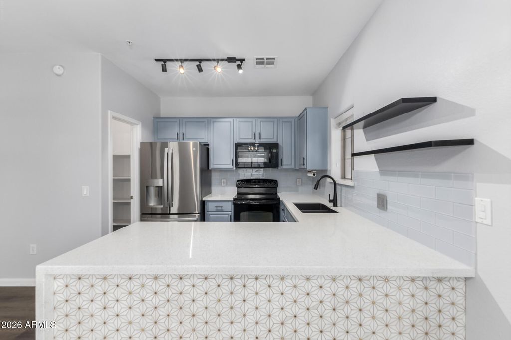 1350 S GREENFIELD Road 1187, Mesa, AZ 85206