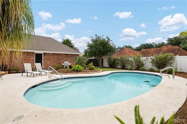 6906 N 1st Lane, Mcallen, TX 78504
