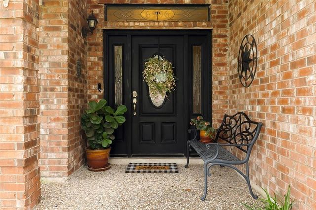6906 N 1st Lane, Mcallen, TX 78504