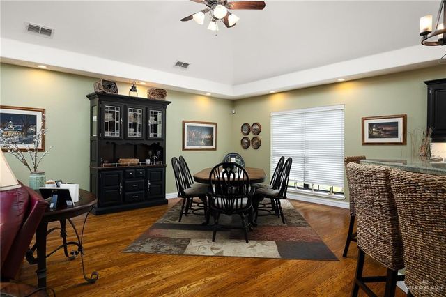 6906 N 1st Lane, Mcallen, TX 78504