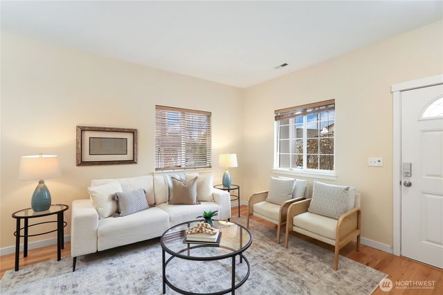 27742 257th Avenue SE, Maple Valley, WA 98038