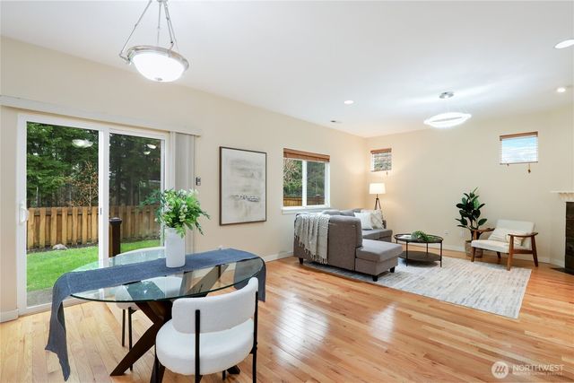 27742 257th Avenue SE, Maple Valley, WA 98038