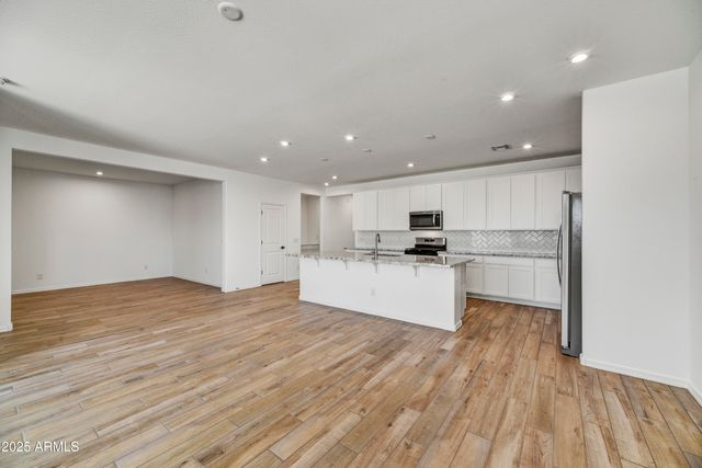 5875 N 193rd Drive, Litchfield Park, AZ 85340