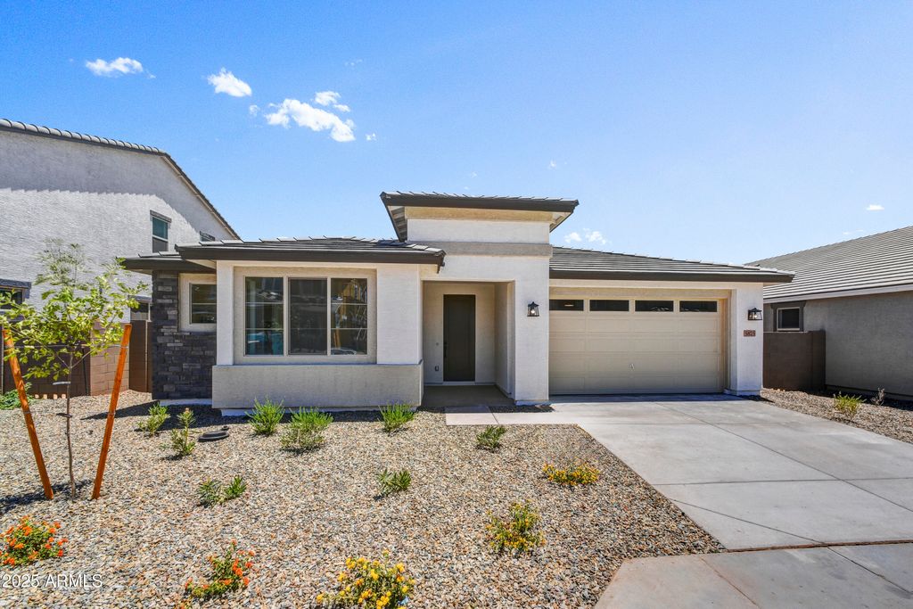 5875 N 193rd Drive, Litchfield Park, AZ 85340