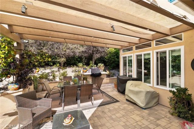 28561 Camelback, Trabuco Canyon, CA 92679
