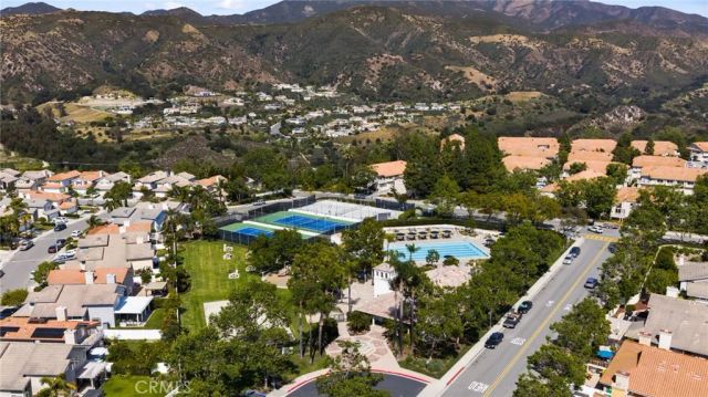28561 Camelback, Trabuco Canyon, CA 92679