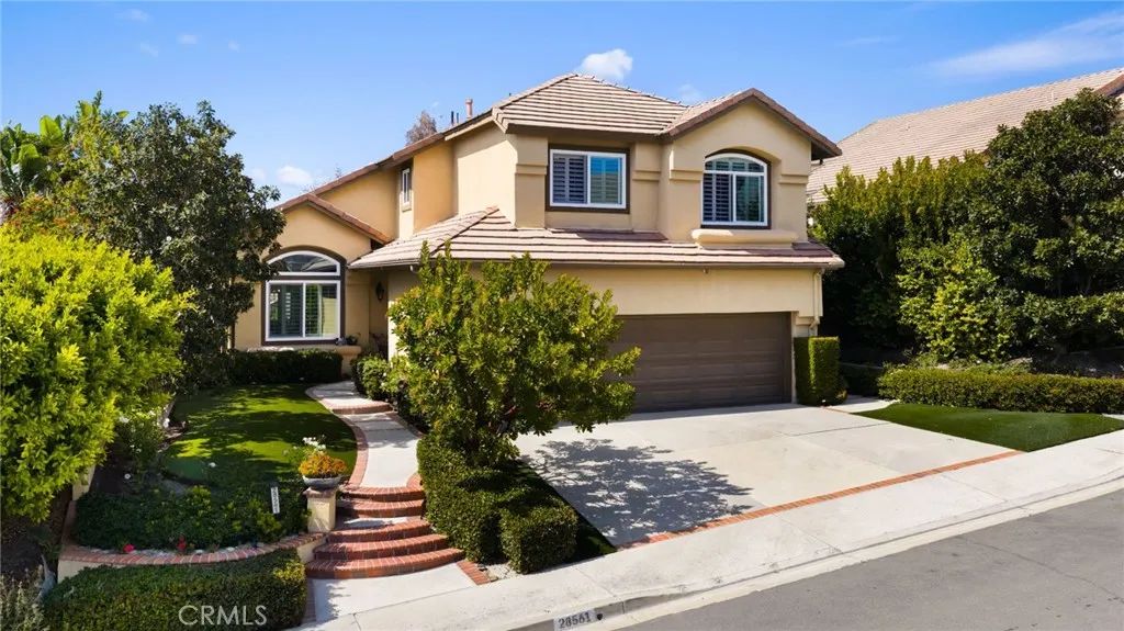 28561 Camelback, Trabuco Canyon, CA 92679