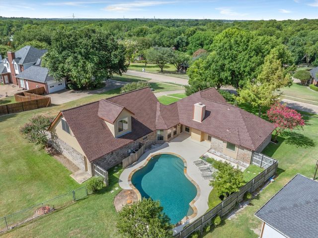 152 Buffalo Creek Drive, Crandall, TX 75114