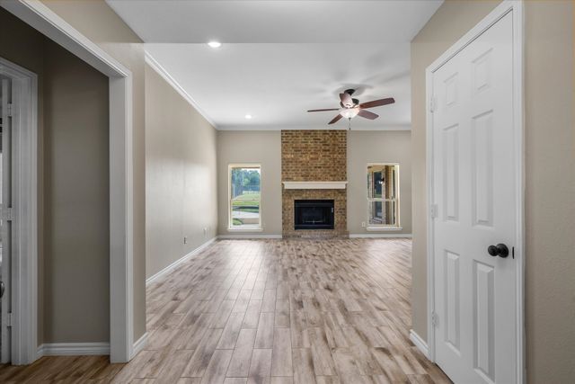 152 Buffalo Creek Drive, Crandall, TX 75114