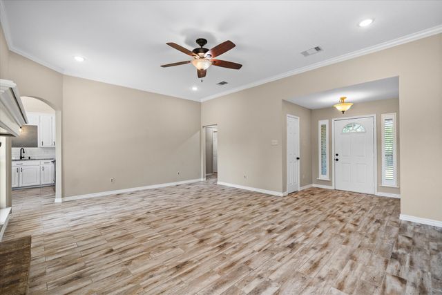152 Buffalo Creek Drive, Crandall, TX 75114