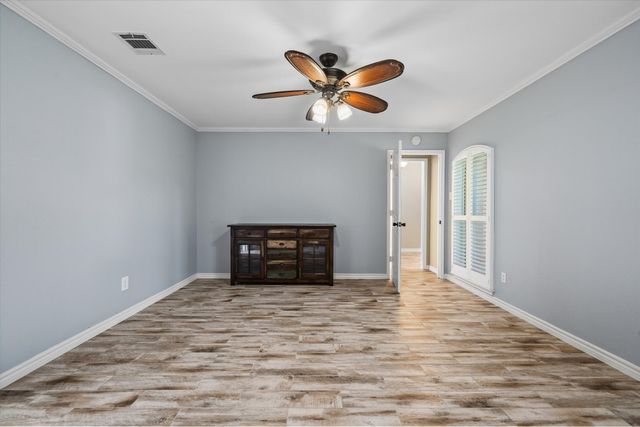 152 Buffalo Creek Drive, Crandall, TX 75114