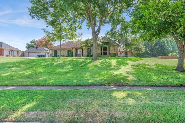 152 Buffalo Creek Drive, Crandall, TX 75114