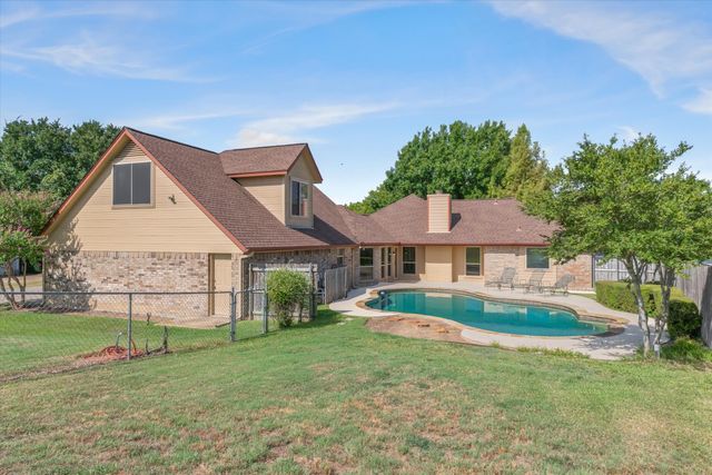 152 Buffalo Creek Drive, Crandall, TX 75114