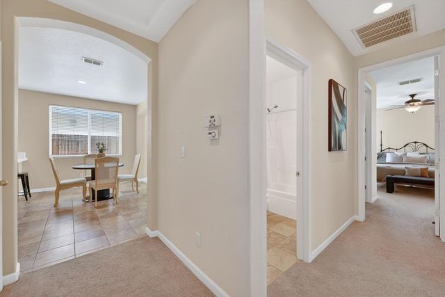 464 Sutherland Ranch Ln, Roseville, CA 95678