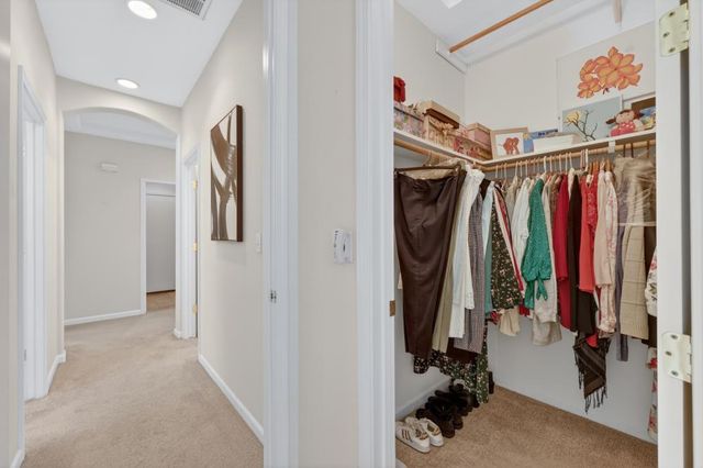 464 Sutherland Ranch Ln, Roseville, CA 95678