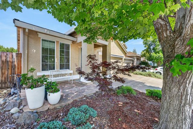 464 Sutherland Ranch Ln, Roseville, CA 95678