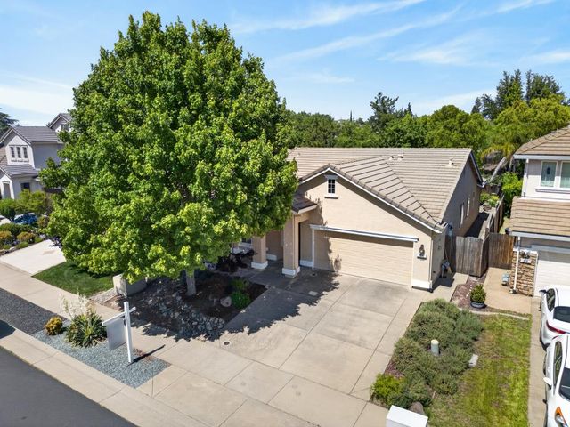 464 Sutherland Ranch Ln, Roseville, CA 95678