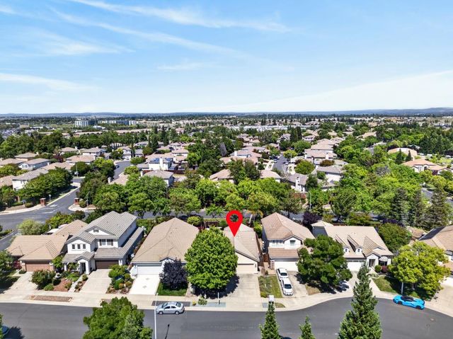 464 Sutherland Ranch Ln, Roseville, CA 95678