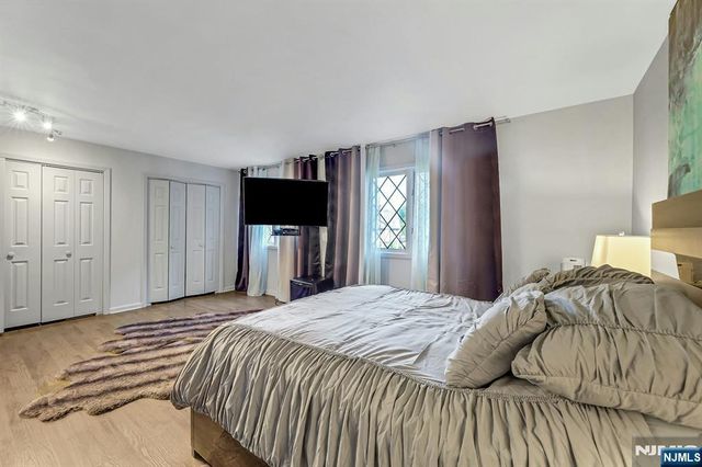 14 Chelsea Court, Ramsey, NJ 07446