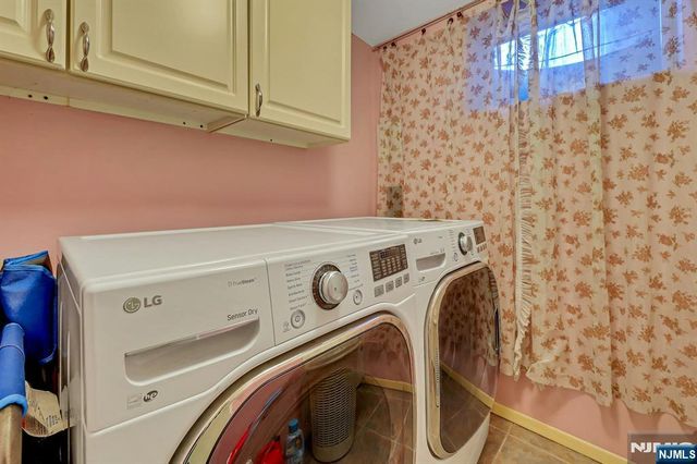 14 Chelsea Court, Ramsey, NJ 07446