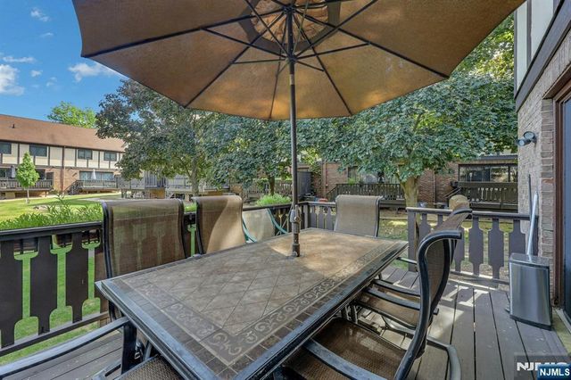 14 Chelsea Court, Ramsey, NJ 07446