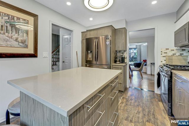 14 Chelsea Court, Ramsey, NJ 07446