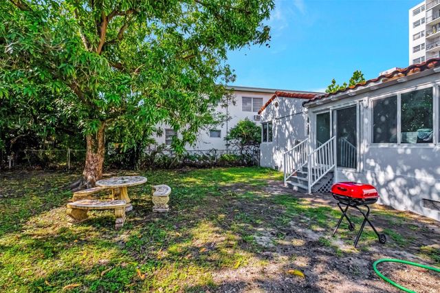 7825 Byron Avenue, Miami Beach, FL 33141