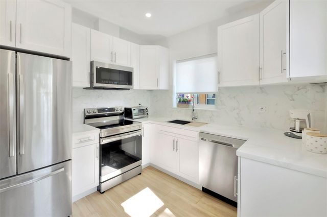 7825 Byron Avenue, Miami Beach, FL 33141